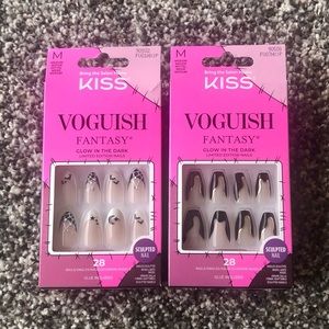 KISS Voguish Fantasy Franken-tastic & Howl-a-ween Glow in the Dark Nails